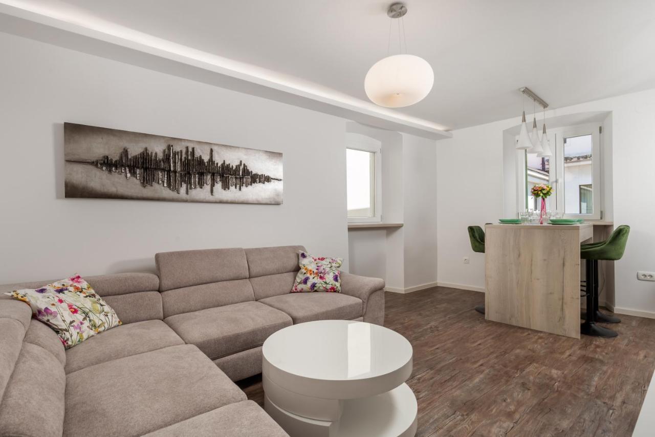 Central Apartments Dalmatina Rijeka Extérieur photo